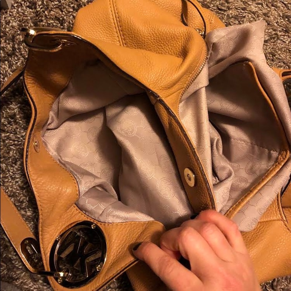 Handbag - Picture 3 of 5